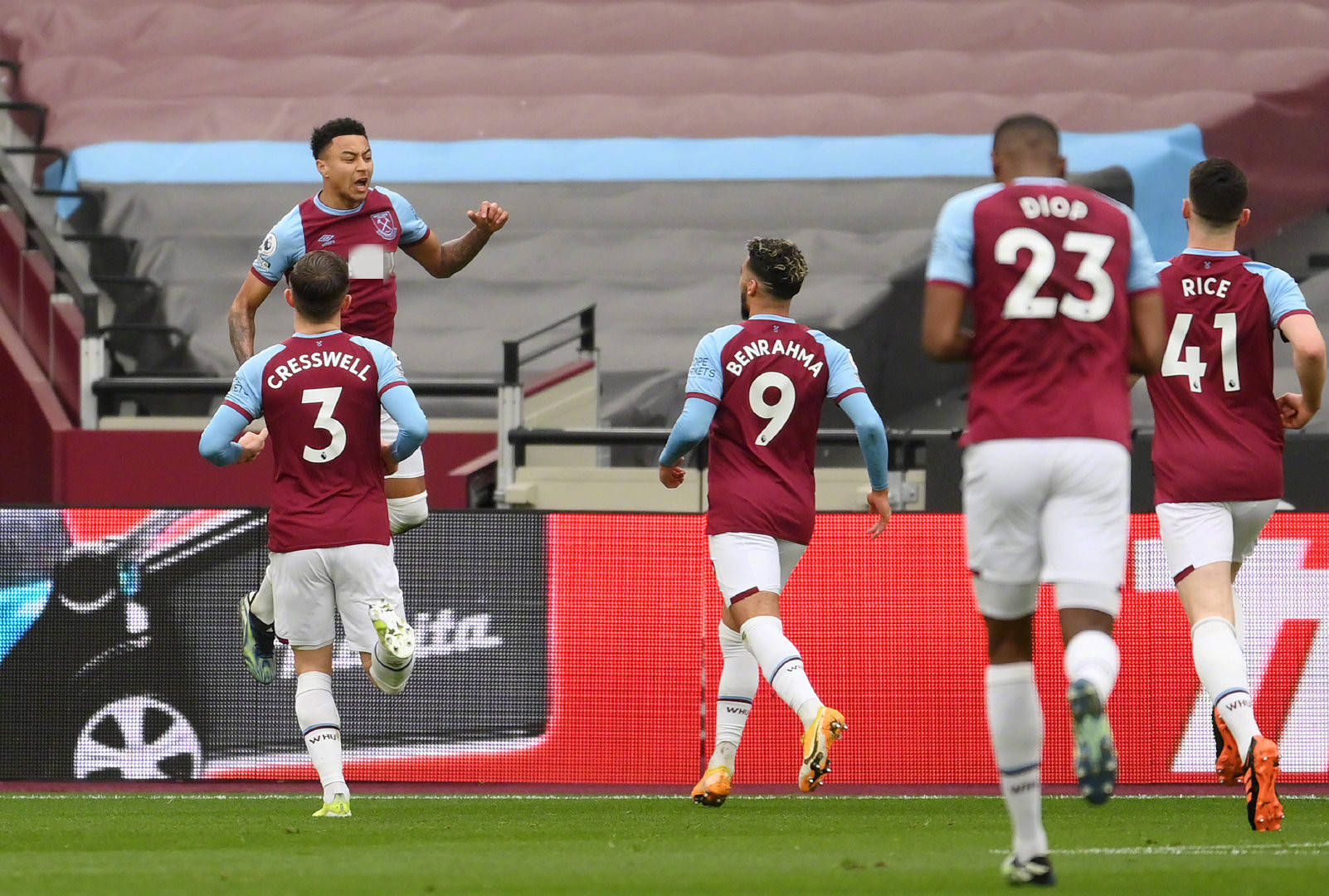 练与比赛中 练与比赛中