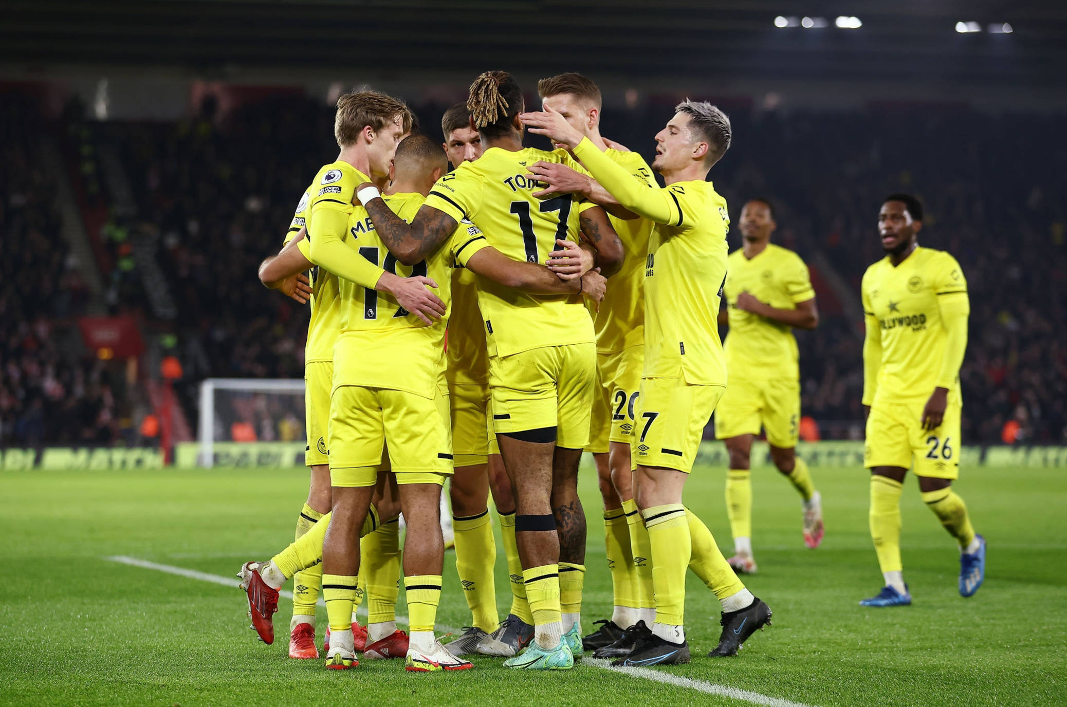 更是两位年 更是两位年