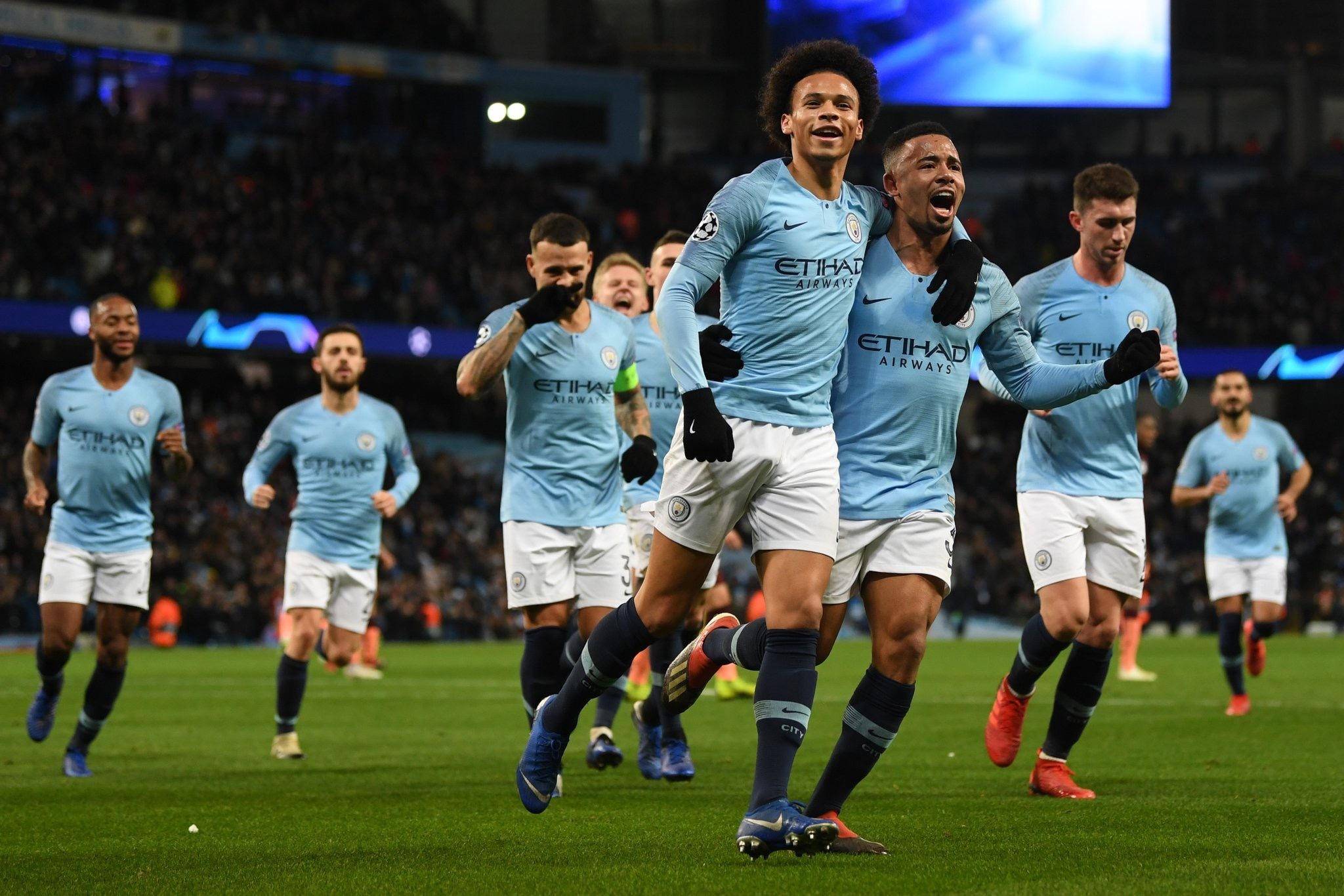 通过细腻的 通过细腻的